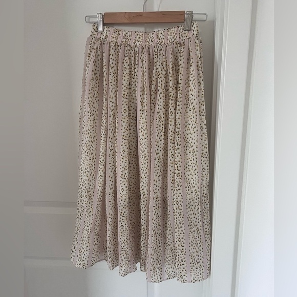 Dresses & Skirts - Elegant Cream Polka Dot Skirt Size Medium